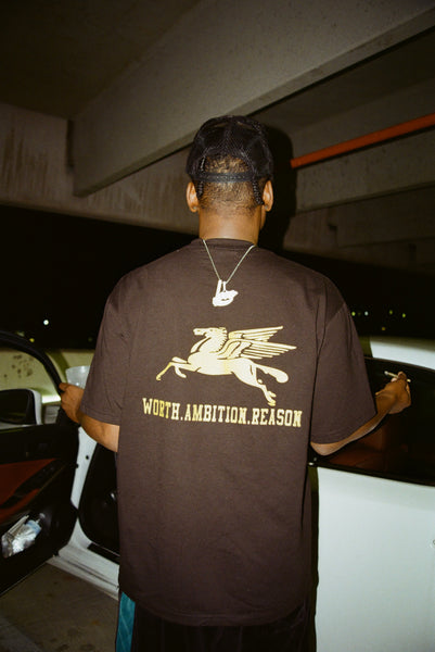 GOLD W T-SHIRT